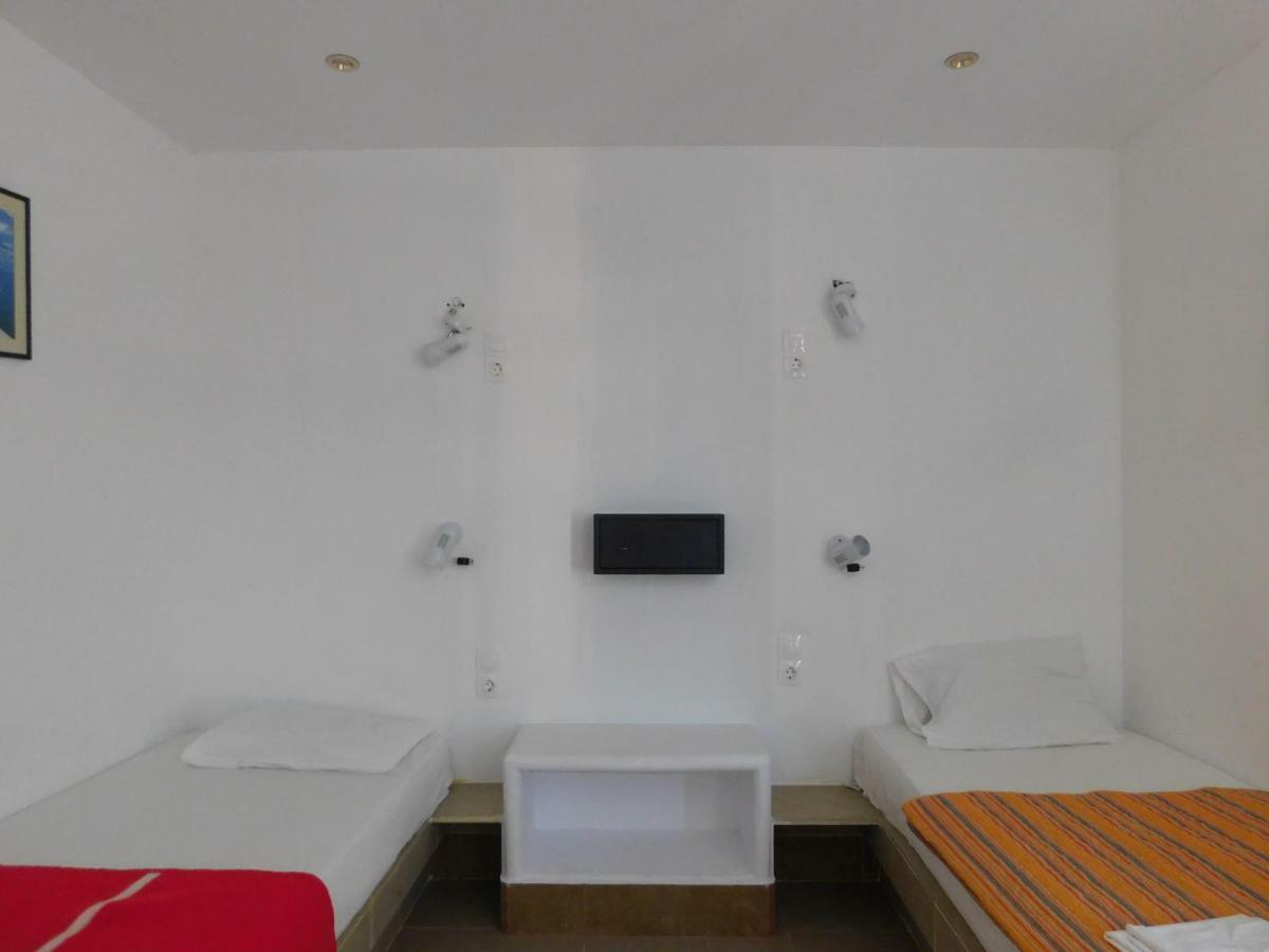 Отель Sea Side Perivolos Экстерьер фото