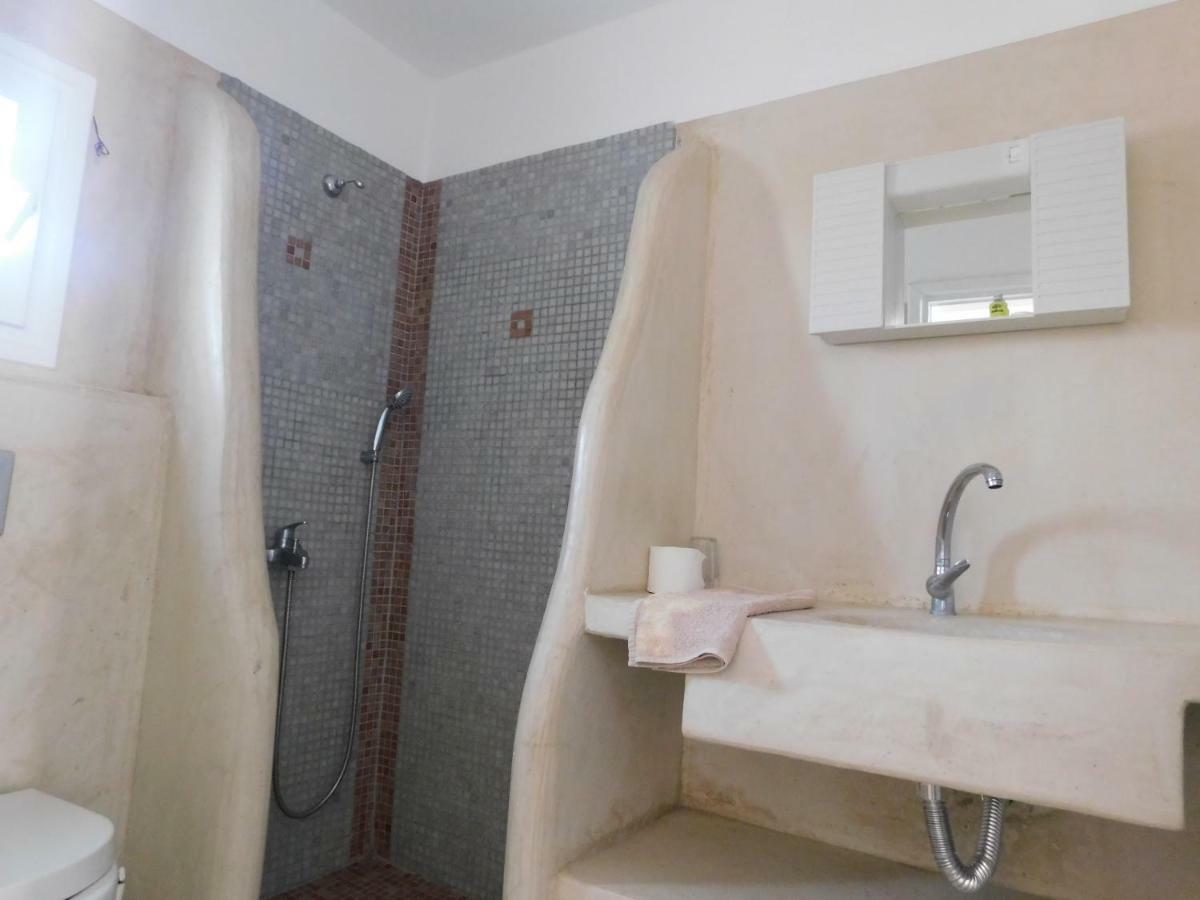 Отель Sea Side Perivolos Экстерьер фото