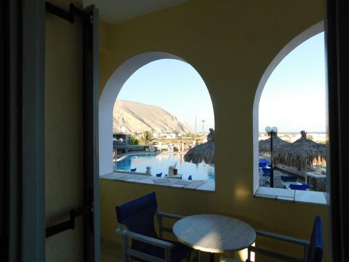 Отель Sea Side Perivolos Экстерьер фото